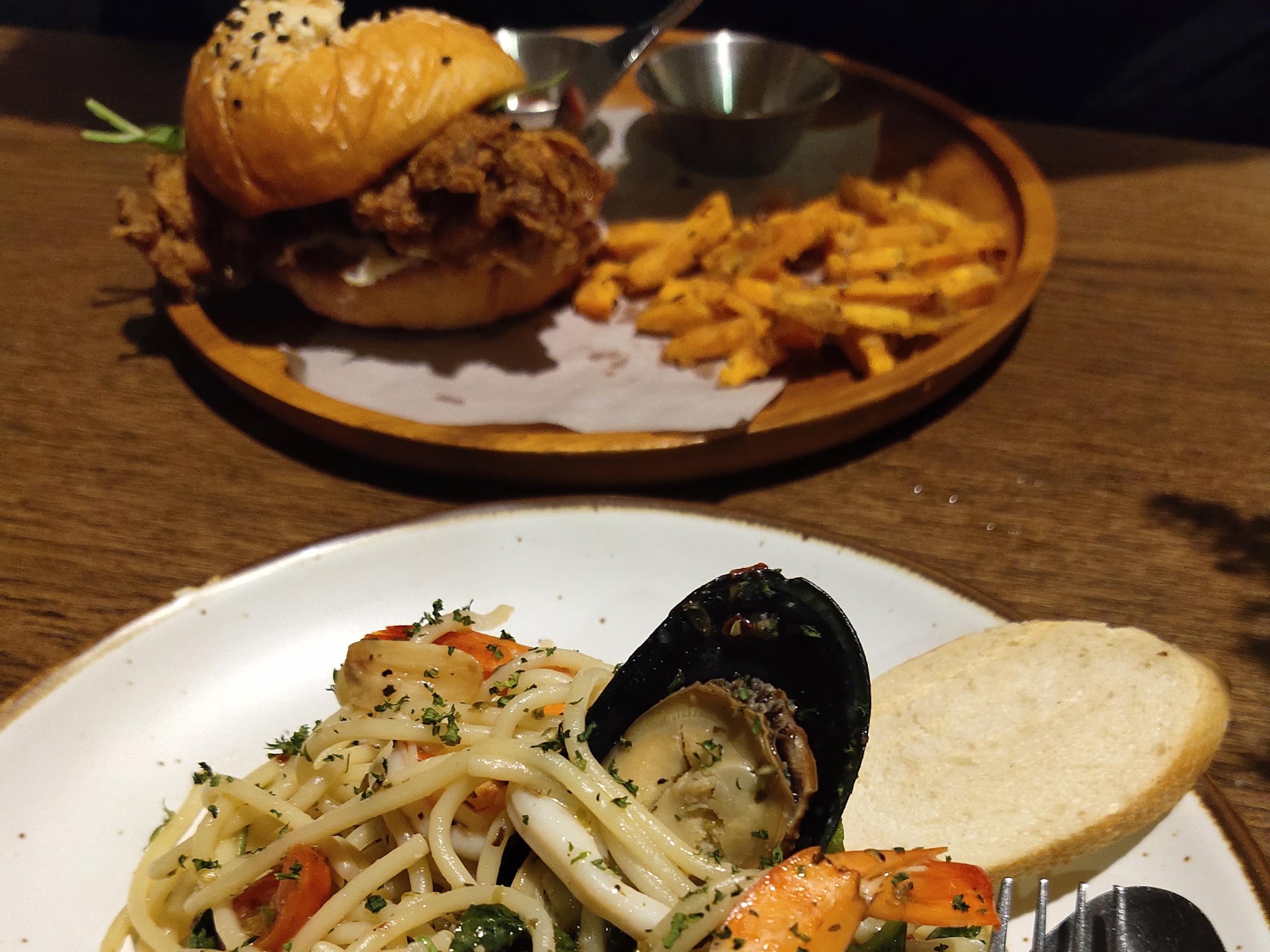 Seafood Aglio Olio